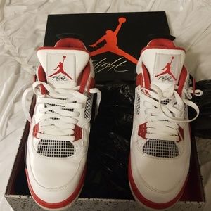 Air Jordan 4 retro